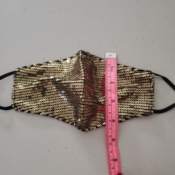 Quality Sequins face mask - Picture 6 of 6